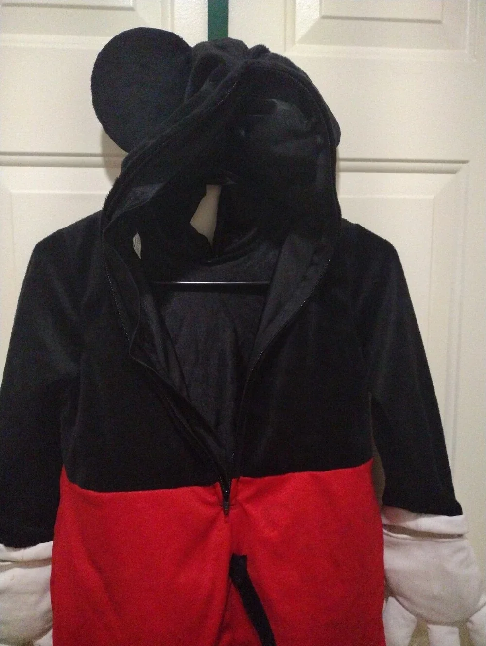 Like New Full Padded Kids Size 5-6yr. Mickey Mouse Disney Costume